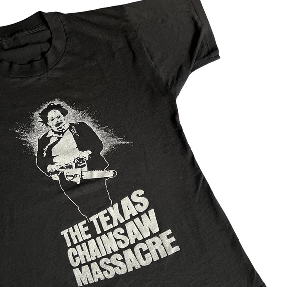 Vintage 80s Texas Chainsaw Massacre T-Shirt - Picture 2 of 8